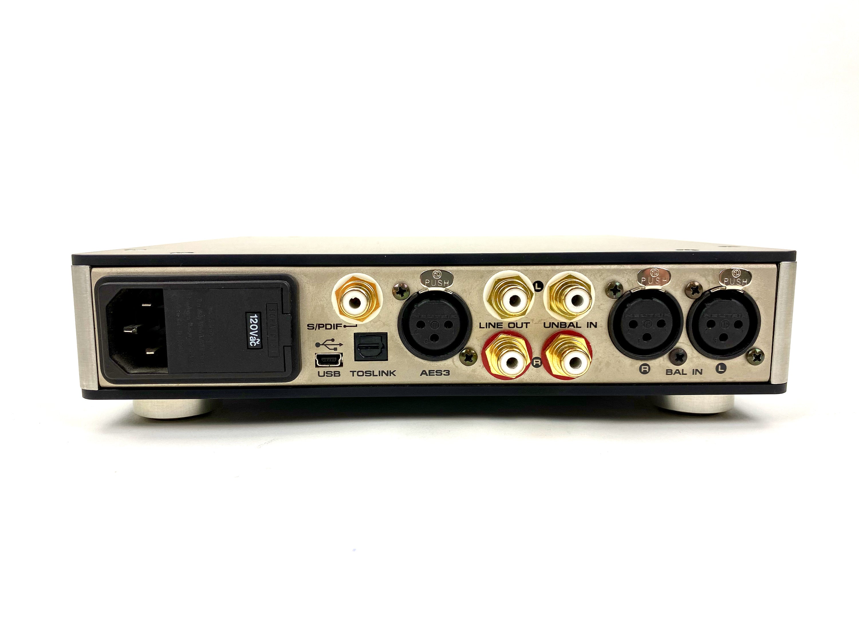 Grace Design m902 High Resolution Headphone Amp with Remote - USED
